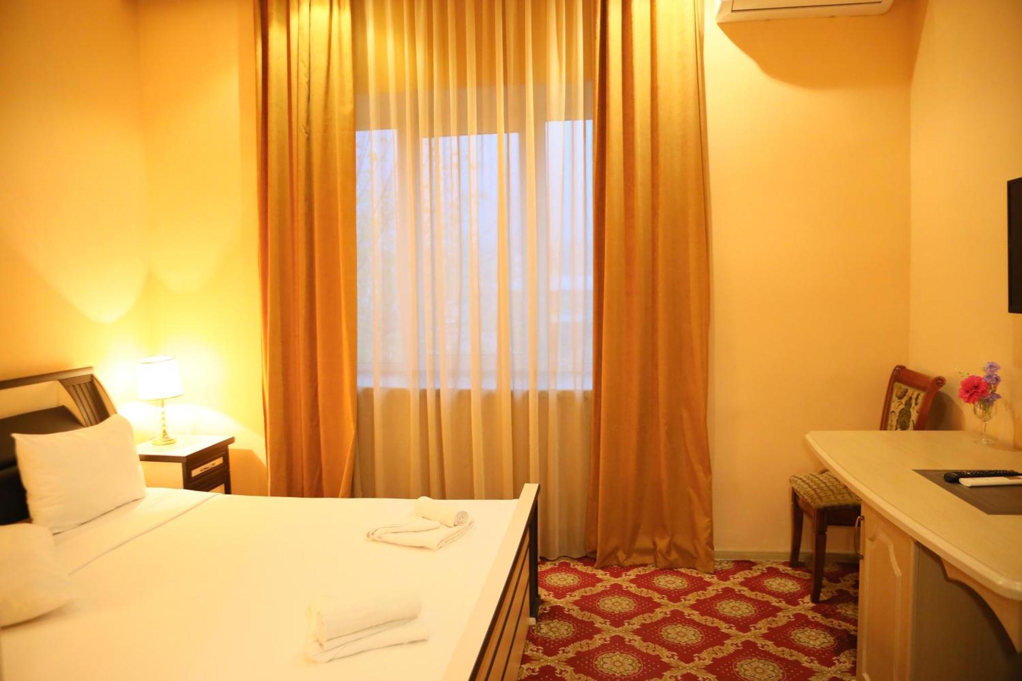 يريفان Elko Hotel المظهر الخارجي الصورة